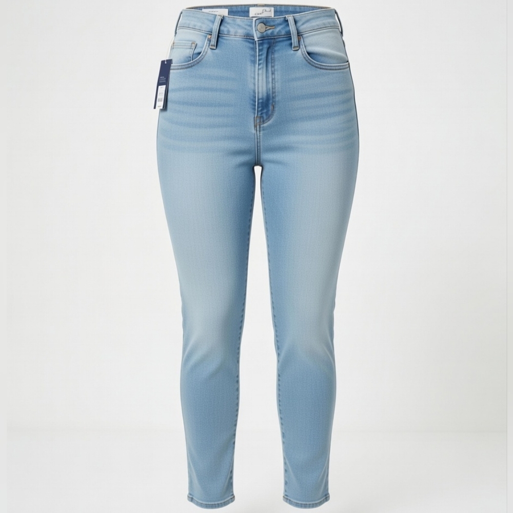 Light Wash Women's Jeans